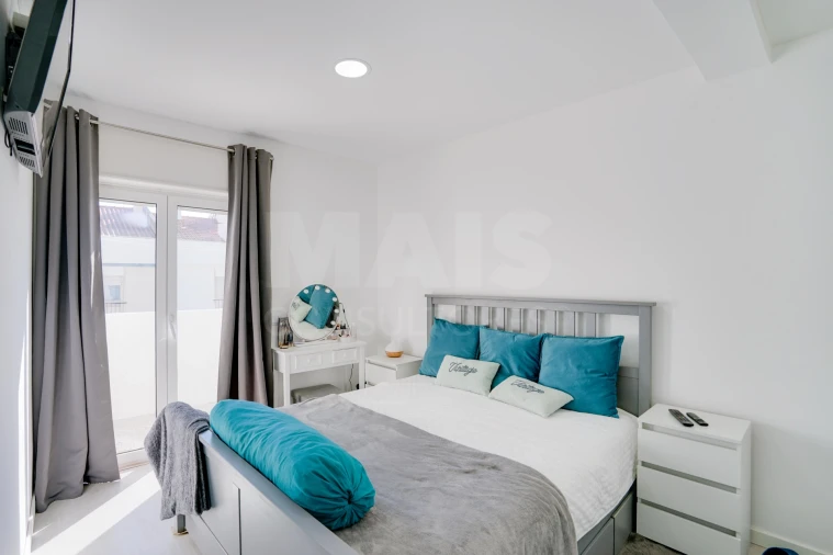 Apartamento T3 para Venda em Sacavém e Prior Velho Foto 12