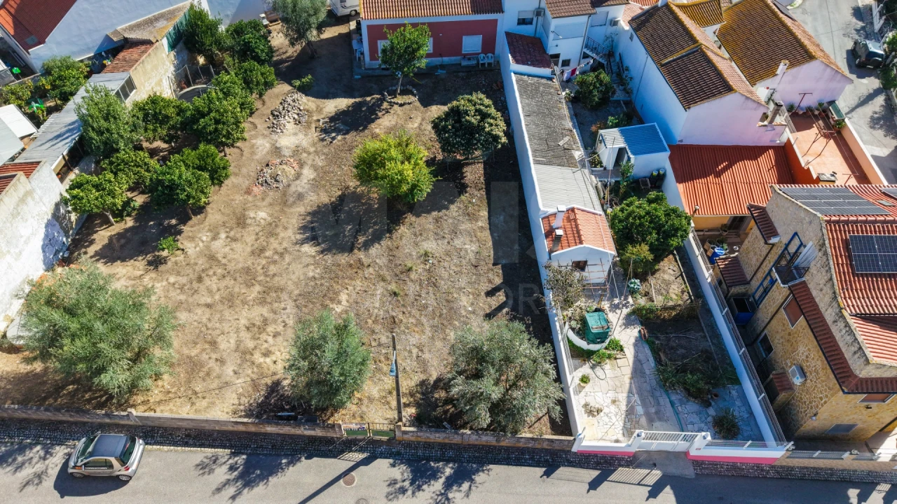 Terreno para Venda em Alenquer (Santo Estêvão e Triana) Foto 1