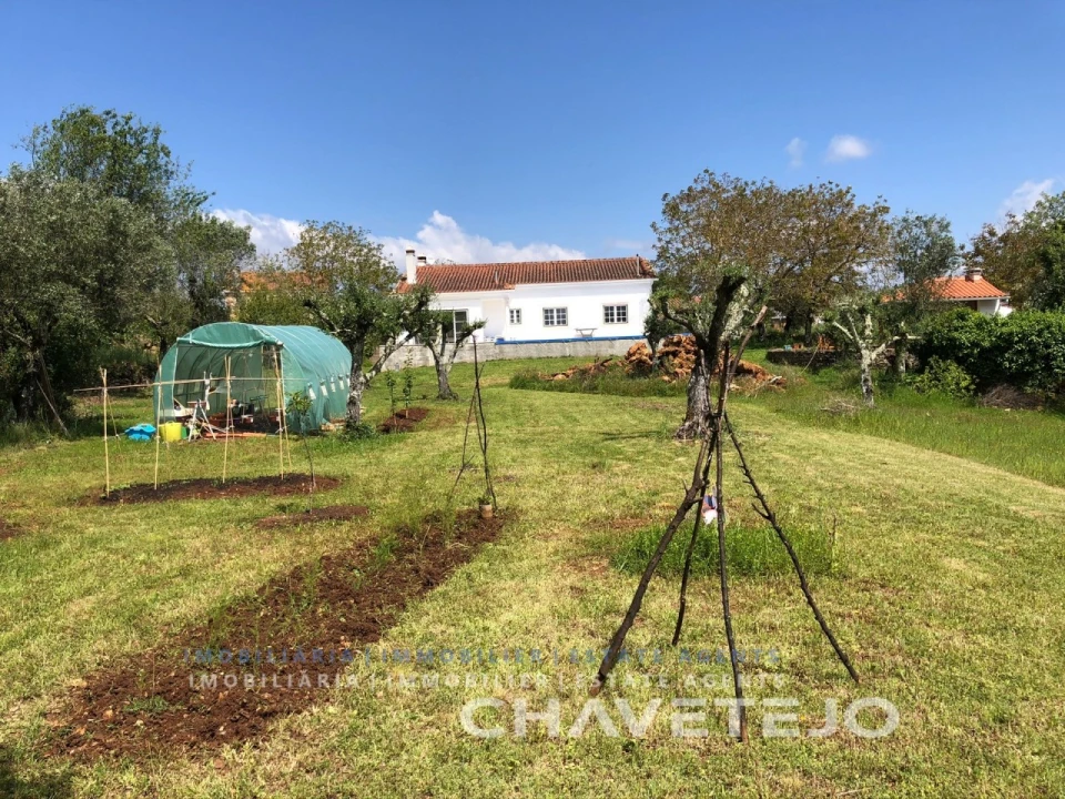 Moradia T4 para Venda em Chãos Foto 39