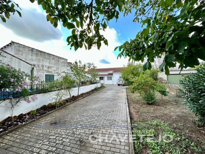 Moradia T4 para Venda em Chãos Foto 40