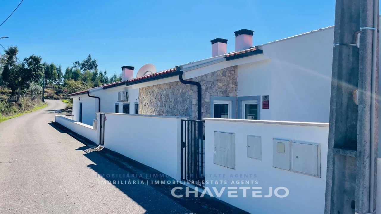 Moradia T3 para Venda em Pousaflores Foto 48