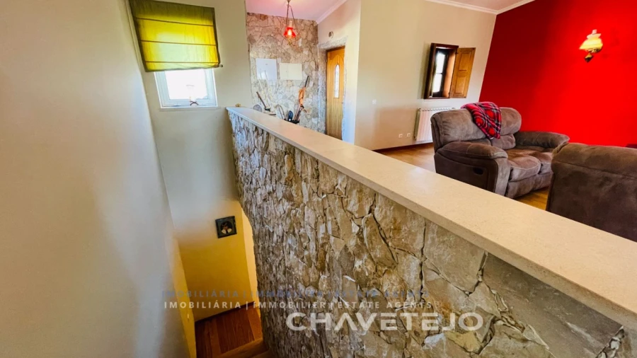 Moradia T3 para Venda em Pousaflores Foto 25