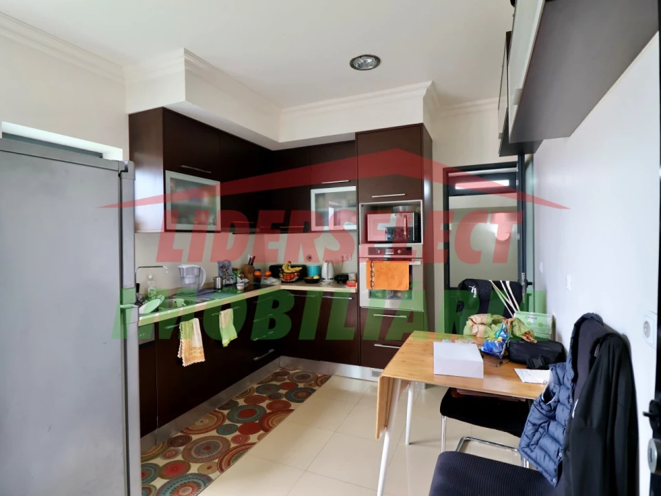 Moradia T3 para Venda em São Pedro da Cadeira Foto 8