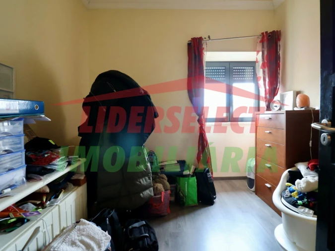 Moradia T3 para Venda em São Pedro da Cadeira Foto 17