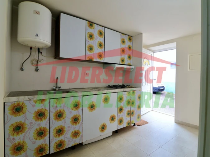 Moradia T3 para Venda em São Pedro da Cadeira Foto 32