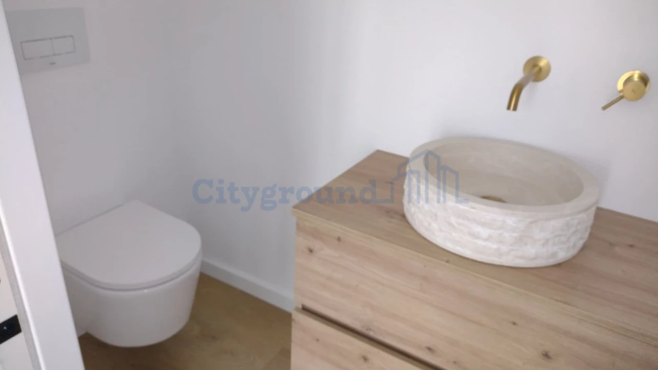 Moradia T2 para Venda em Nossa Senhora da Piedade Foto 5