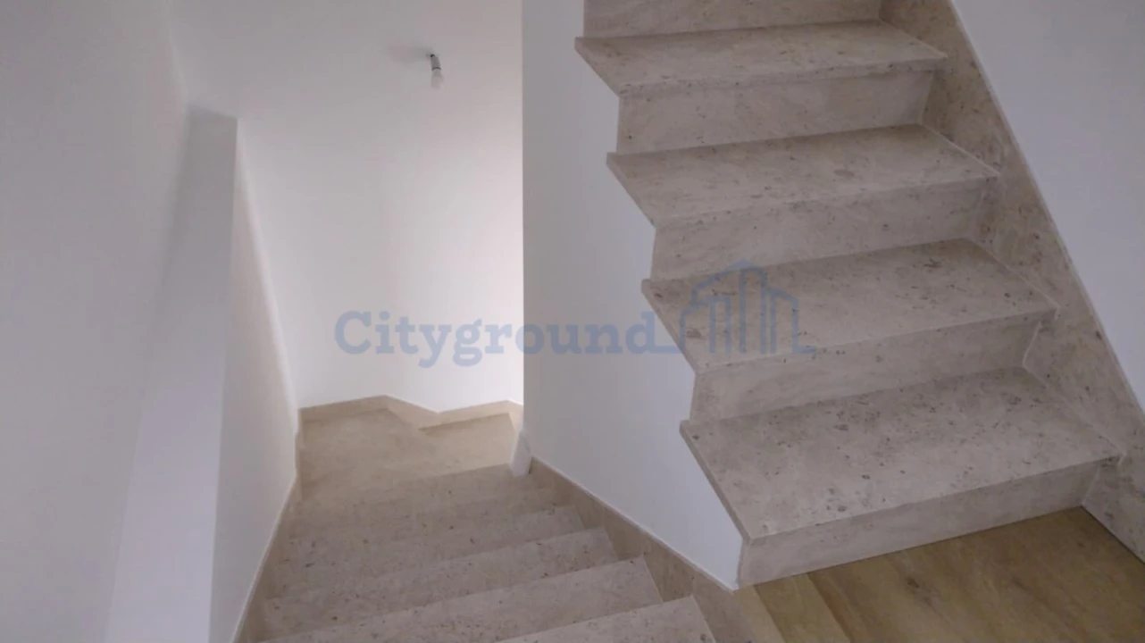 Moradia T2 para Venda em Nossa Senhora da Piedade Foto 7