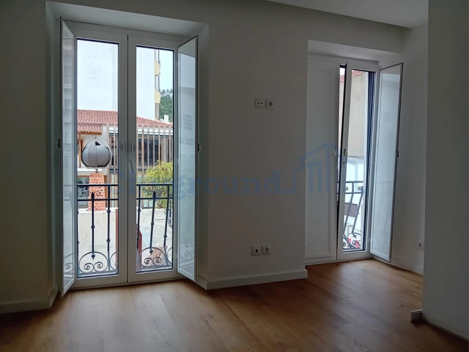 Moradia T2 para Venda em Nossa Senhora da Piedade Foto 6