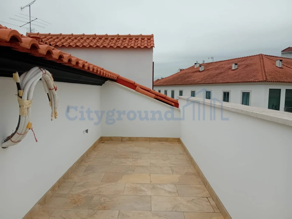 Moradia T2 para Venda em Nossa Senhora da Piedade Foto 17