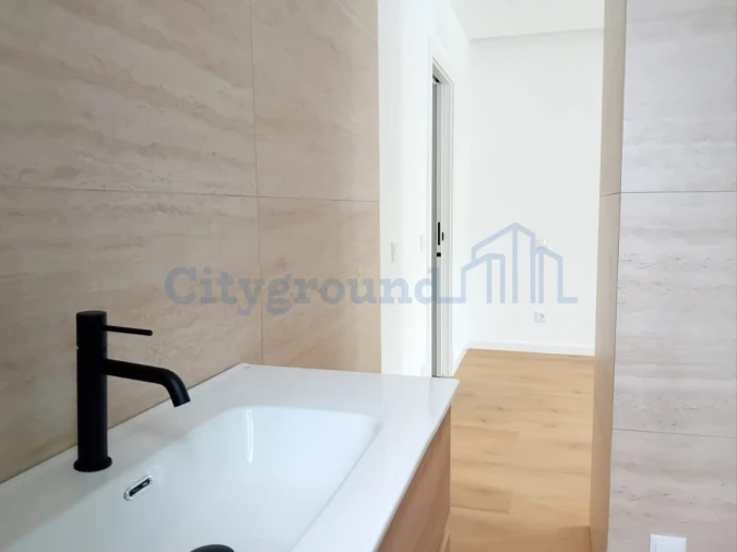 Moradia T2 para Venda em Nossa Senhora da Piedade Foto 9