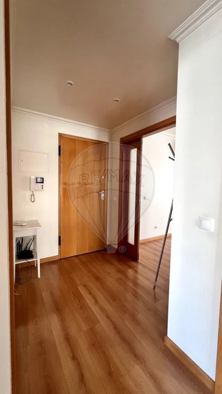 Apartamento T2 para Arrendamento em Santo António dos Cavaleiros e Frielas Foto 5