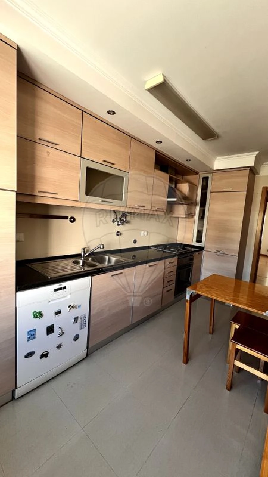 Apartamento T2 para Arrendamento em Santo António dos Cavaleiros e Frielas Foto 19