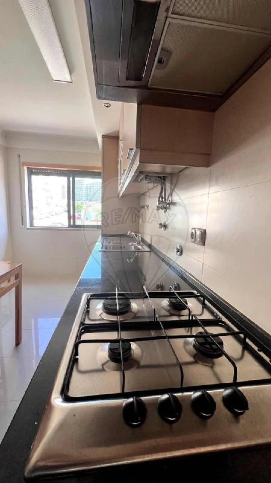 Apartamento T2 para Arrendamento em Santo António dos Cavaleiros e Frielas Foto 18