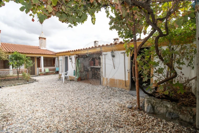 Moradia T2 para Venda em Povoa de São Miguel Foto 22