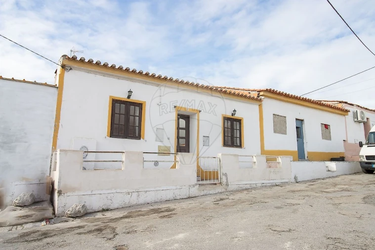 Moradia T2 para Venda em Povoa de São Miguel Foto 38