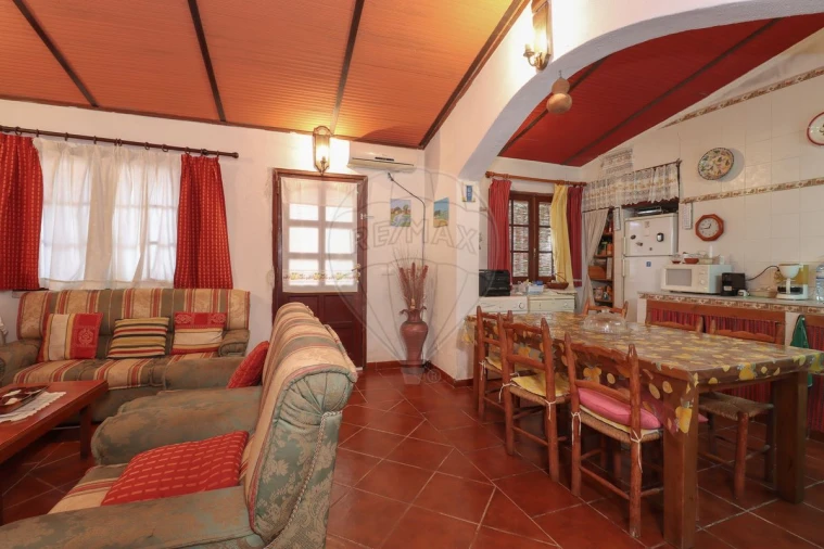 Moradia T2 para Venda em Povoa de São Miguel Foto 5