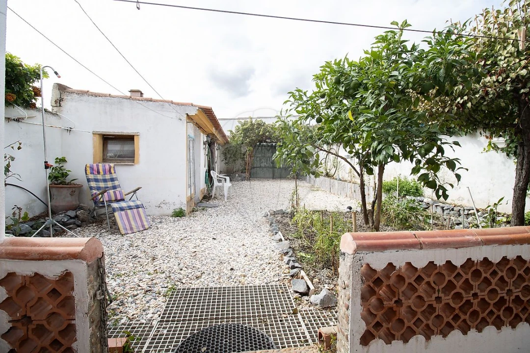 Moradia T2 para Venda em Povoa de São Miguel Foto 19