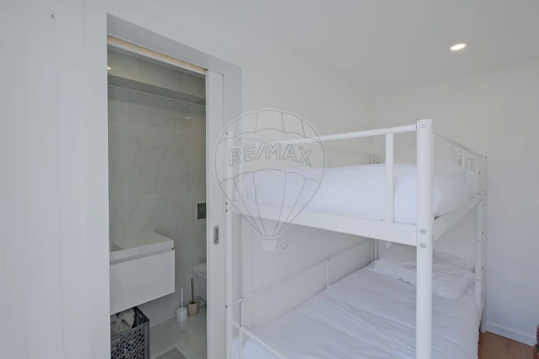 Moradia T4 para Arrendamento em São Domingos de Rana Foto 42