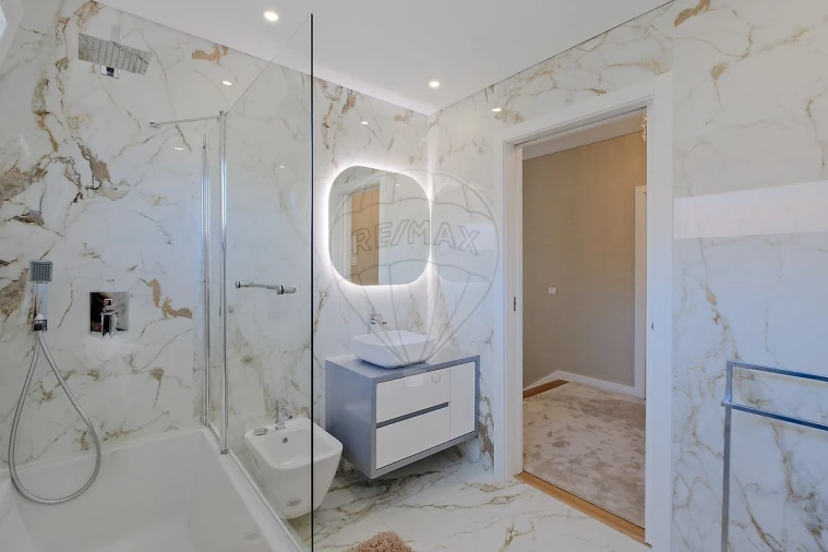 Moradia T4 para Arrendamento em São Domingos de Rana Foto 28