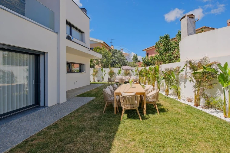 Moradia T4 para Arrendamento em São Domingos de Rana Foto 41