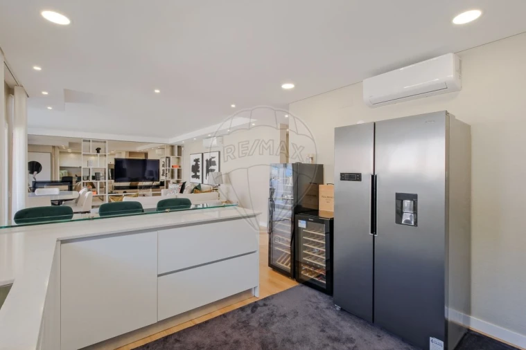 Moradia T4 para Venda em São Domingos de Rana Foto 14