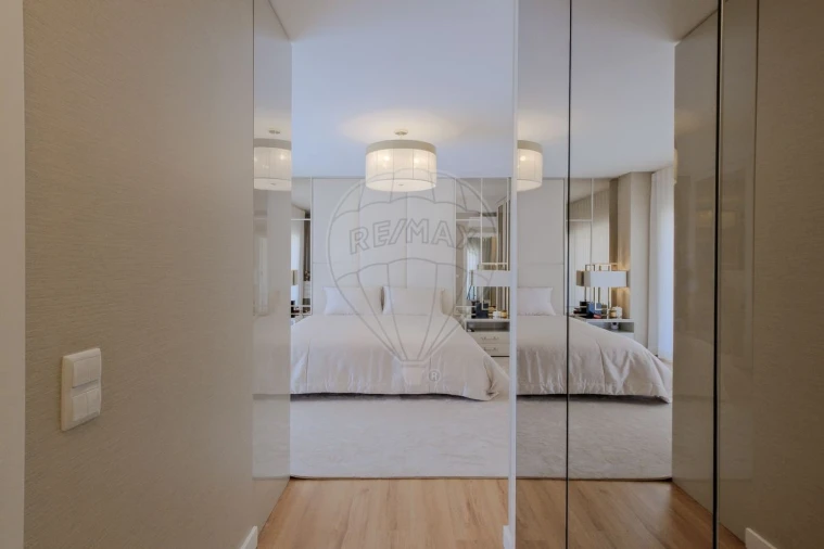 Moradia T4 para Venda em São Domingos de Rana Foto 37