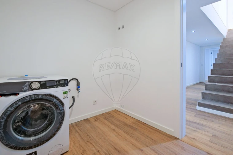 Moradia T3 para Arrendamento em Alcabideche Foto 43