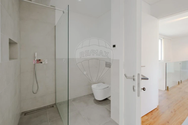 Moradia T3 para Arrendamento em Alcabideche Foto 34