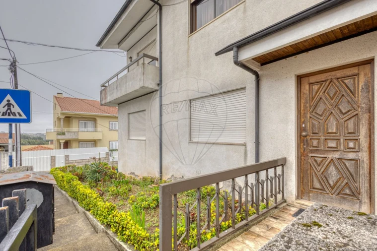 Moradia T3 para Venda em Rio Tinto Foto 3