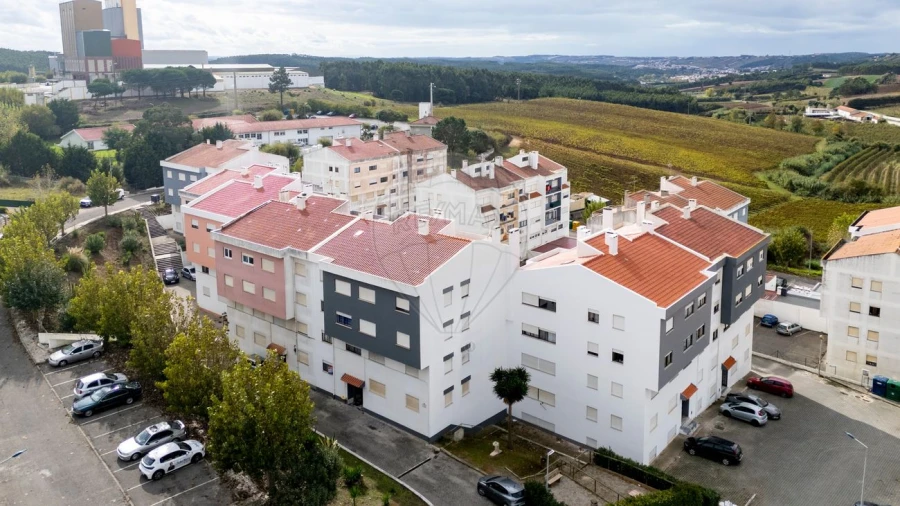 Apartamento T1 para Venda em Vimeiro Foto 13