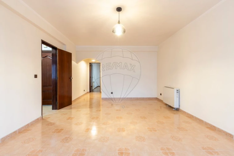 Apartamento T1 para Venda em Vimeiro Foto 2