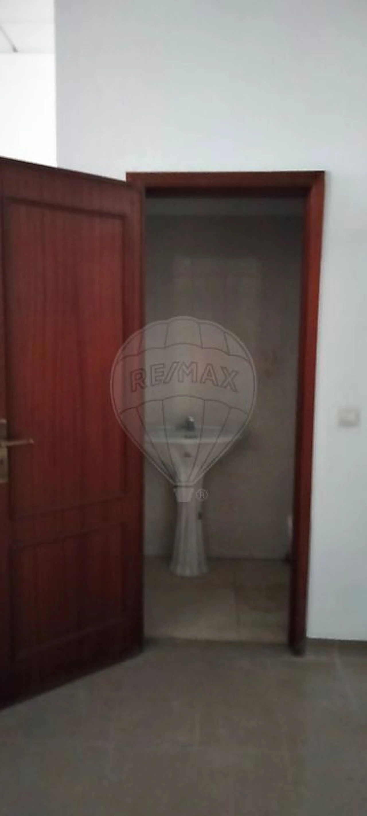 Armazém para Venda em O. Azeméis, Riba-Ul, Ul, Macinhata Seixa, Madail Foto 3