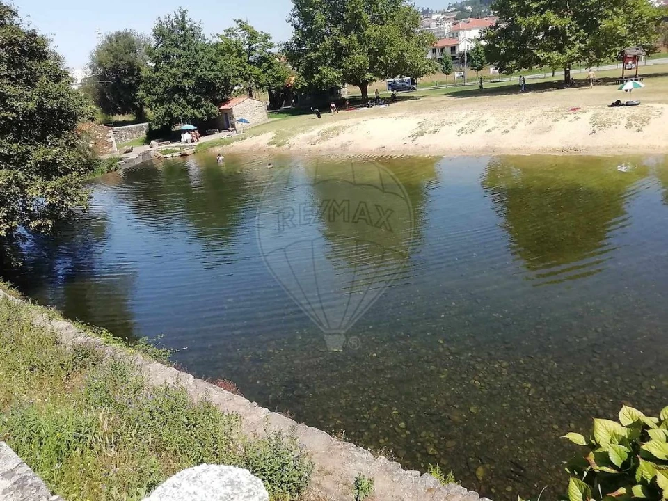 Terreno para Venda em São Pedro de Castelões Foto 5
