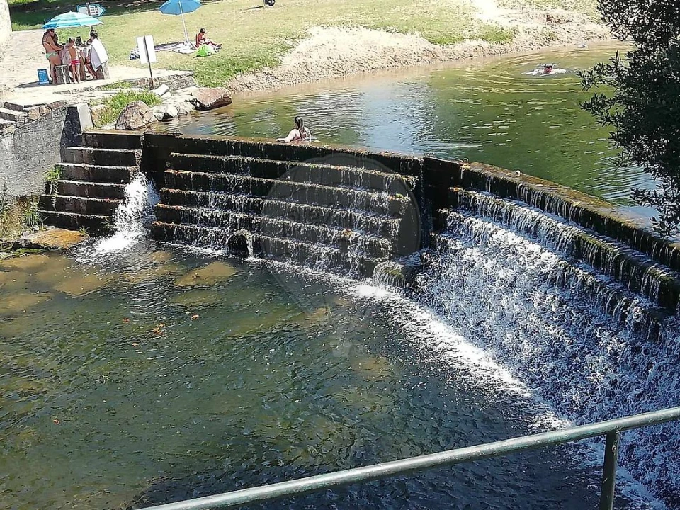 Terreno para Venda em São Pedro de Castelões Foto 7