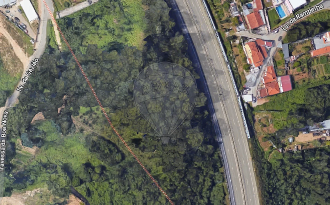 Terreno para Venda em Espinho Foto 2