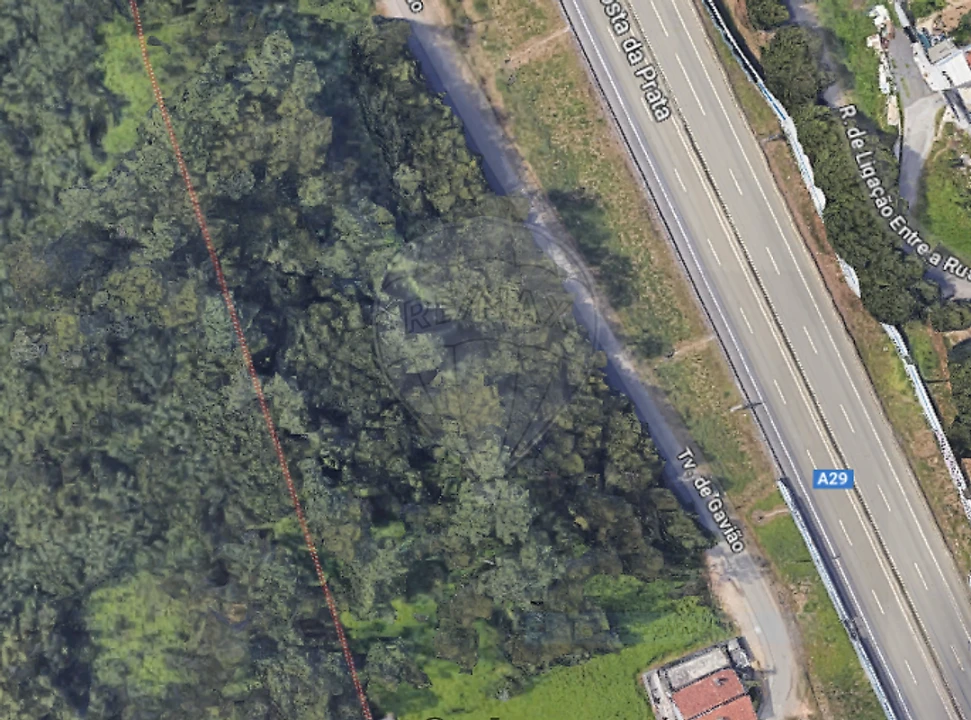 Terreno para Venda em Espinho Foto 1