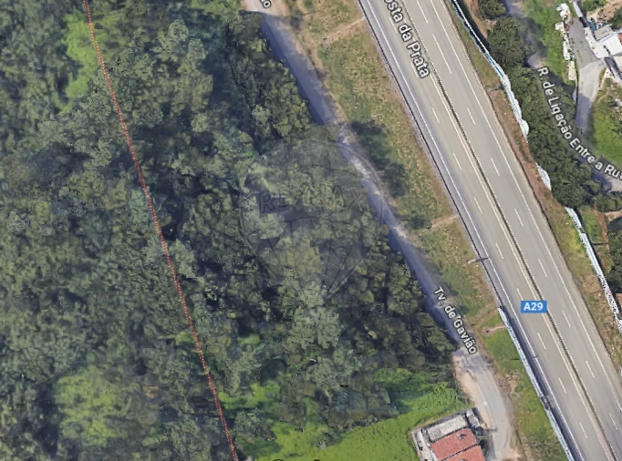 Terreno para Venda em Espinho Foto 1