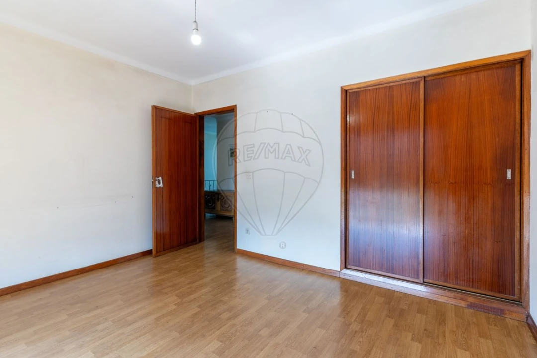 Moradia T4 para Venda em Recardães e Espinhel Foto 15