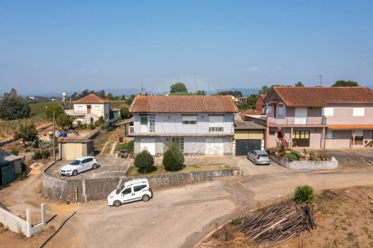 Moradia T4 para Venda em Recardães e Espinhel Foto 31