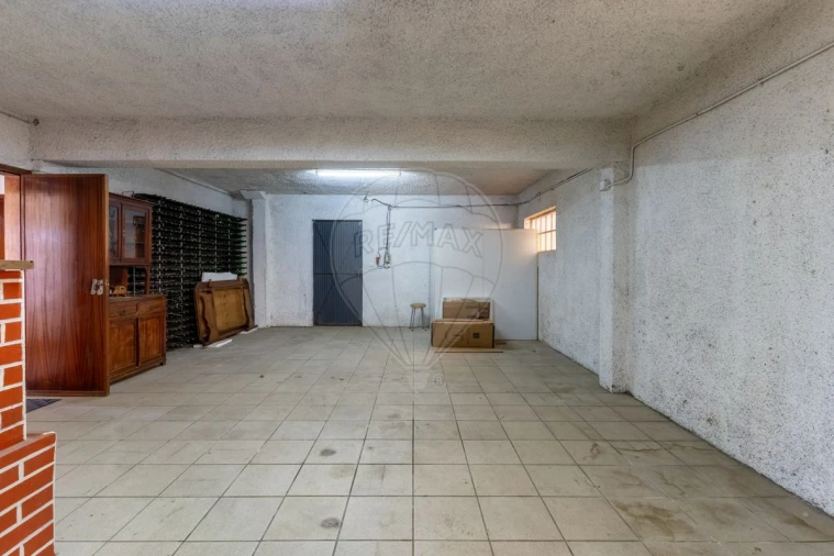 Moradia T4 para Venda em Recardães e Espinhel Foto 22