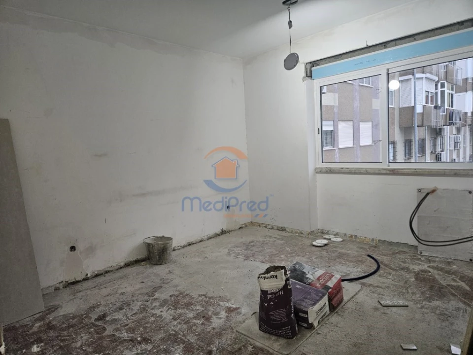 Apartamento T2 para Venda em Almada, Cova da Piedade, Pragal e Cacilhas Foto 5