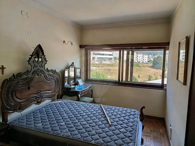 Apartamento T4 para Venda em Vieira do Minho Foto 14
