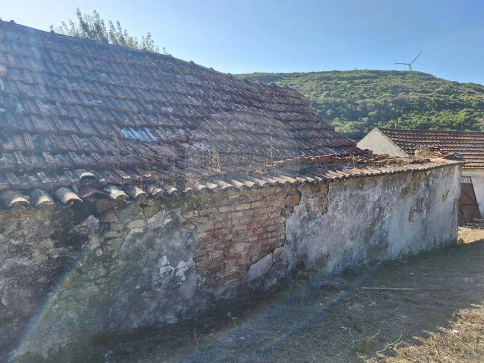 Moradia T2 para Venda em Arranho Foto 3