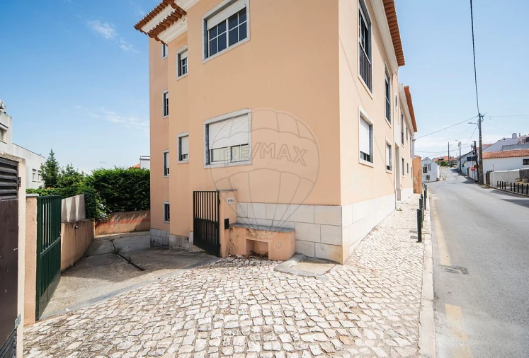 Apartamento T2 para Arrendamento em Carcavelos e Parede Foto 30