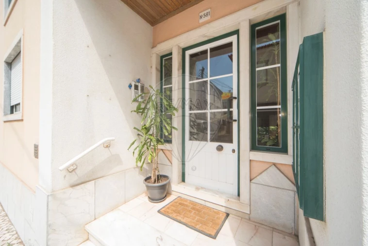 Apartamento T2 para Arrendamento em Carcavelos e Parede Foto 26