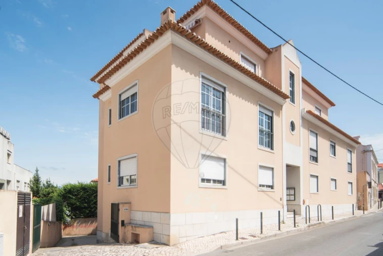 Apartamento T2 para Arrendamento em Carcavelos e Parede Foto 28