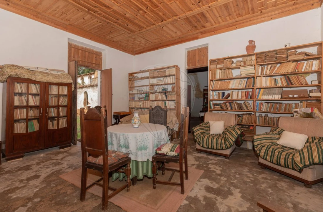 Quinta T8 para Venda em Vacariça Foto 30