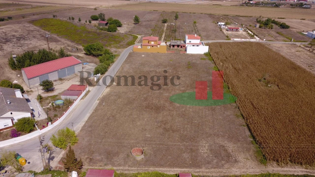 Terreno para Venda em Alpiarça Foto 3