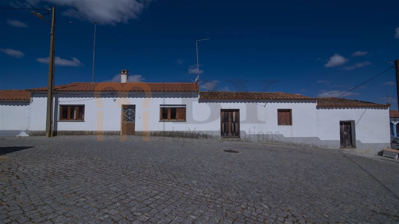 Quinta T2 para Venda em São Miguel do Pinheiro, São Pedro de Solis, São Sebastião dos Carros Foto 1
