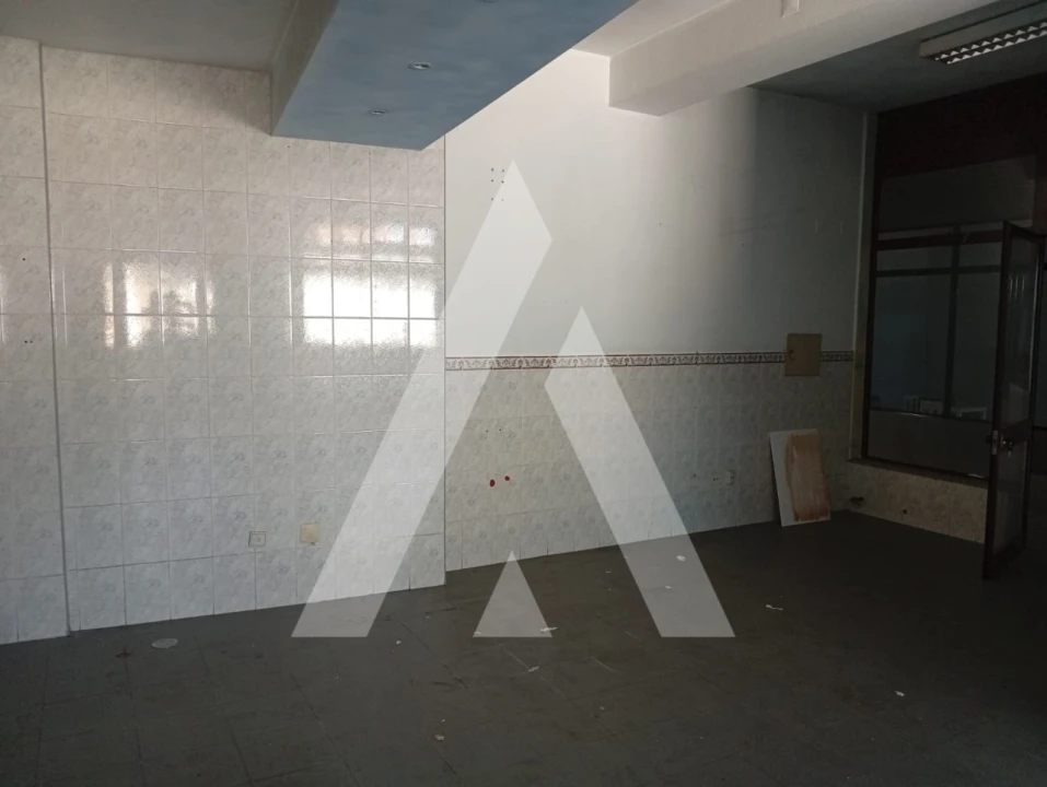 Loja para Venda em Penafiel Foto 8